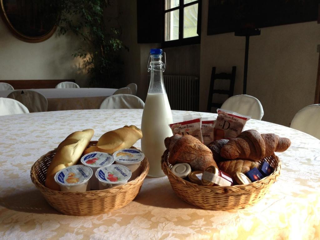 Agriturismo Corte Virgiliana Virgilio Habitación foto
